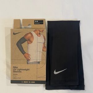 Nike Black Lightweight Sleeve (1)